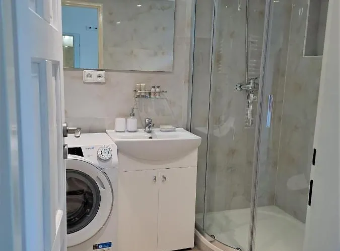 Apartmanovy Dum Se Zahradou V Klidne Casti Prahy דירה *