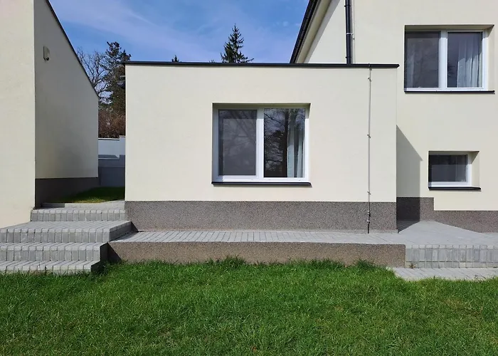 Apartmanovy Dum Se Zahradou V Klidne Casti Prahy *