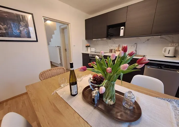 Apartmanovy Dum Se Zahradou V Klidne Casti Prahy דירה