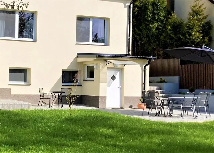 Apartmanovy Dum Se Zahradou V Klidne Casti Prahy דירה *