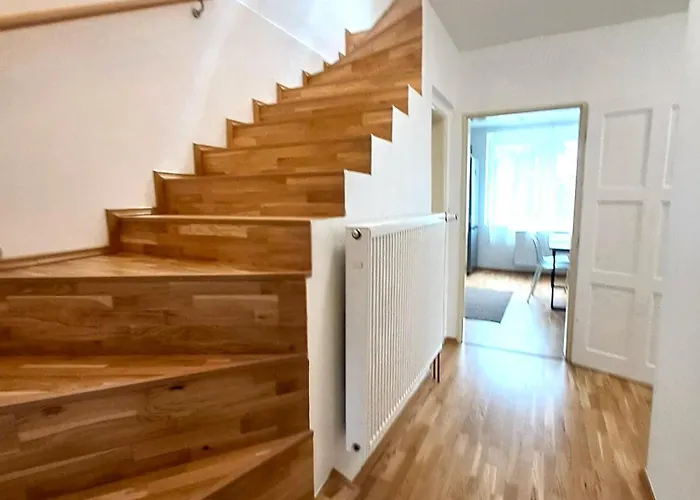 דירה Apartmanovy Dum Se Zahradou V Klidne Casti Prahy פראג