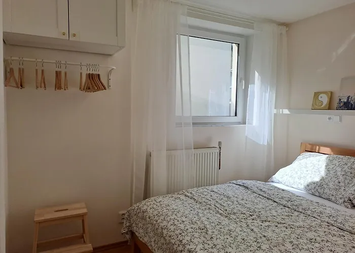 Apartmanovy Dum Se Zahradou V Klidne Casti Prahy פראג