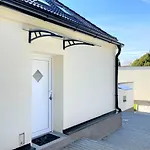 Apartmanovy Dum Se Zahradou V Klidne Casti Prahy Prag